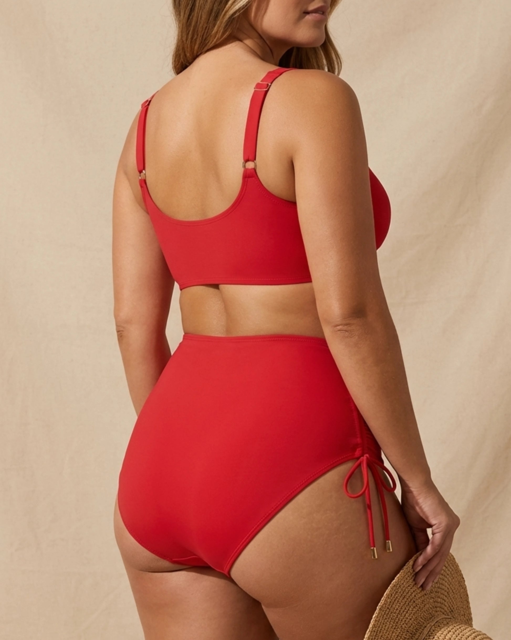 LumaShape Bikini Set — voor en na silhouet vergelijking