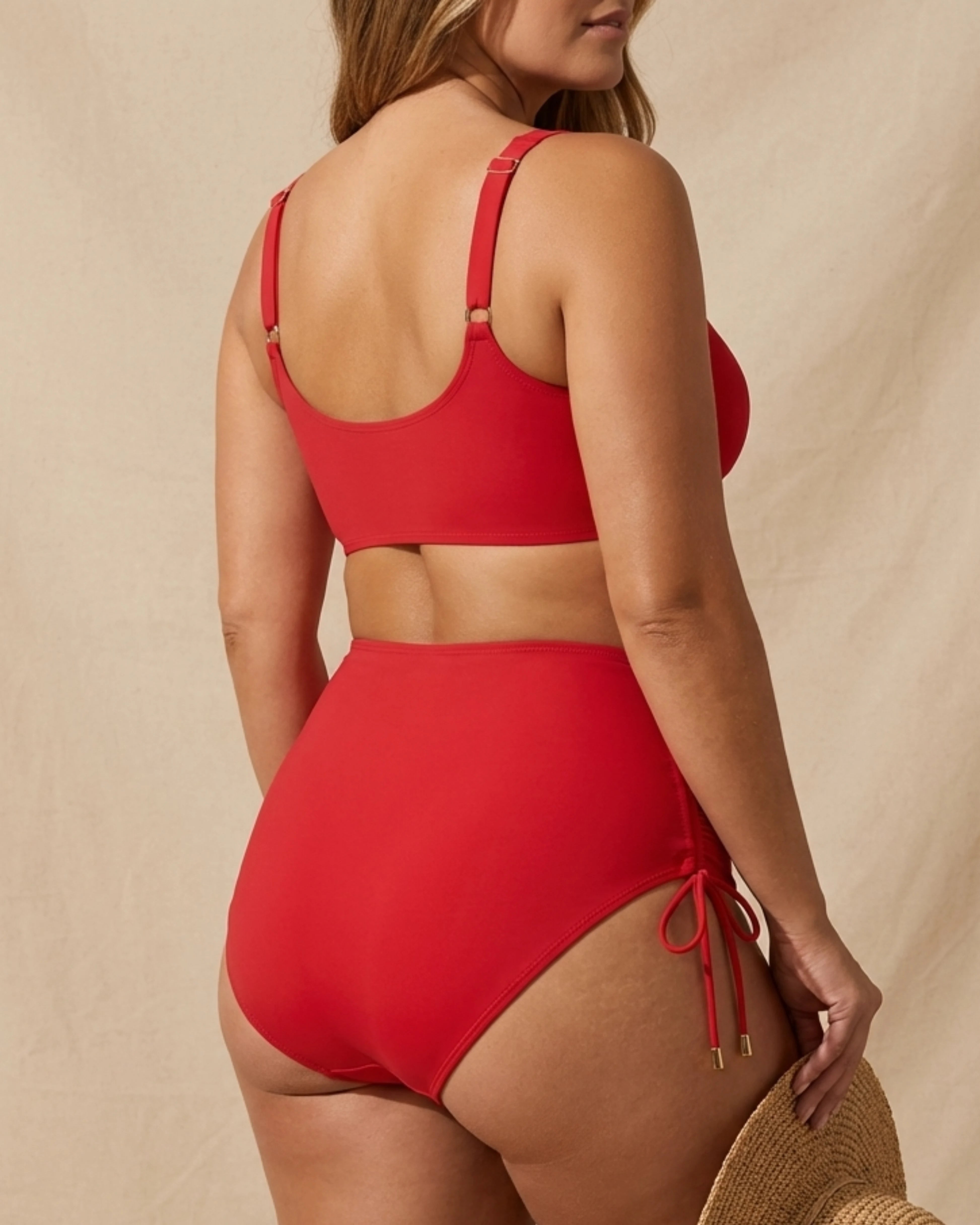LumaShape Bikini Set — voor en na silhouet vergelijking